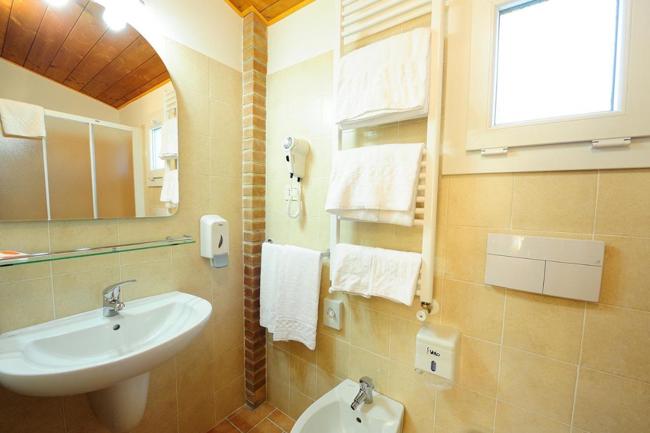 Colle Degli Olivi Snc Guest House Assisi Exterior photo
